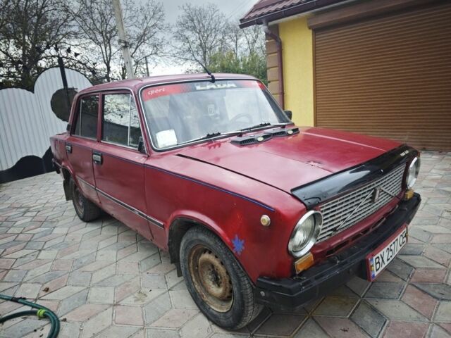 Красный ВАЗ 2101, объемом двигателя 1.3 л и пробегом 100 тыс. км за 372 $, фото 4 на Automoto.ua