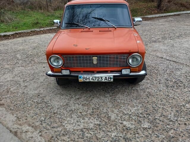 Красный ВАЗ 2101, объемом двигателя 1.3 л и пробегом 70 тыс. км за 500 $, фото 1 на Automoto.ua