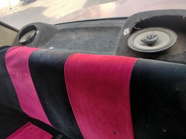 Красный ВАЗ 2101, объемом двигателя 1.2 л и пробегом 150 тыс. км за 384 $, фото 7 на Automoto.ua