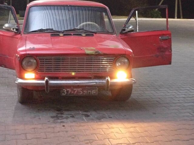 Красный ВАЗ 2101, объемом двигателя 1.5 л и пробегом 2 тыс. км за 286 $, фото 4 на Automoto.ua