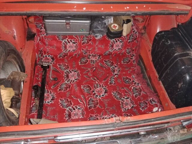 Красный ВАЗ 2101, объемом двигателя 0 л и пробегом 130 тыс. км за 1000 $, фото 5 на Automoto.ua