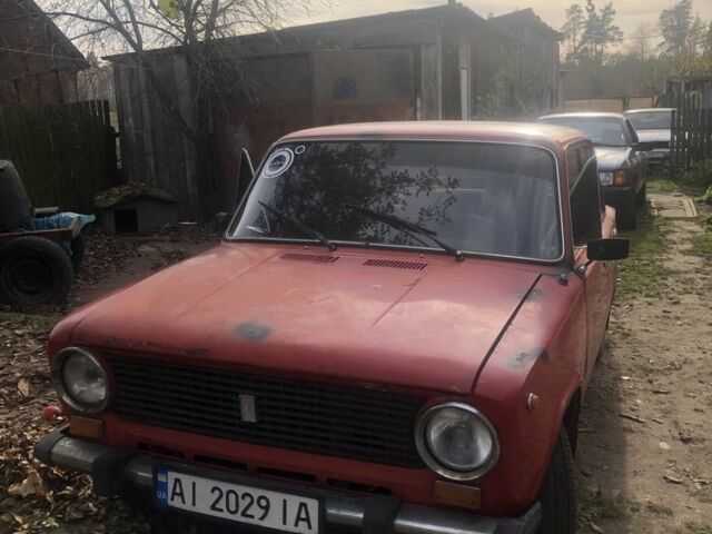Красный ВАЗ 2101, объемом двигателя 1.3 л и пробегом 1000 тыс. км за 426 $, фото 2 на Automoto.ua