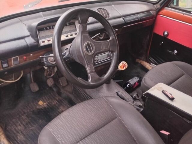 ВАЗ 2101 1976 в Золотоноше на Automoto.ua Красный ВАЗ 2101, объемом двигателя 1.3 л и пробегом 372 тыс. км за 454 $, фото 4 на Automoto.ua