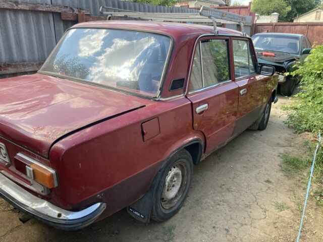 Красный ВАЗ 2101, объемом двигателя 1.3 л и пробегом 1 тыс. км за 355 $, фото 5 на Automoto.ua