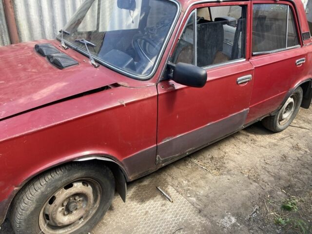 Красный ВАЗ 2101, объемом двигателя 1.3 л и пробегом 1 тыс. км за 355 $, фото 3 на Automoto.ua