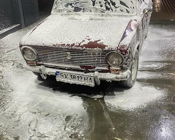 Красный ВАЗ 2101, объемом двигателя 1.2 л и пробегом 359 тыс. км за 377 $, фото 1 на Automoto.ua