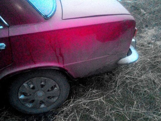 Червоний ВАЗ 2101, об'ємом двигуна 13 л та пробігом 211 тис. км за 670 $, фото 7 на Automoto.ua