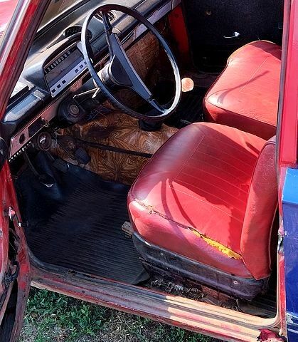 Червоний ВАЗ 2101, об'ємом двигуна 1.2 л та пробігом 74 тис. км за 240 $, фото 3 на Automoto.ua