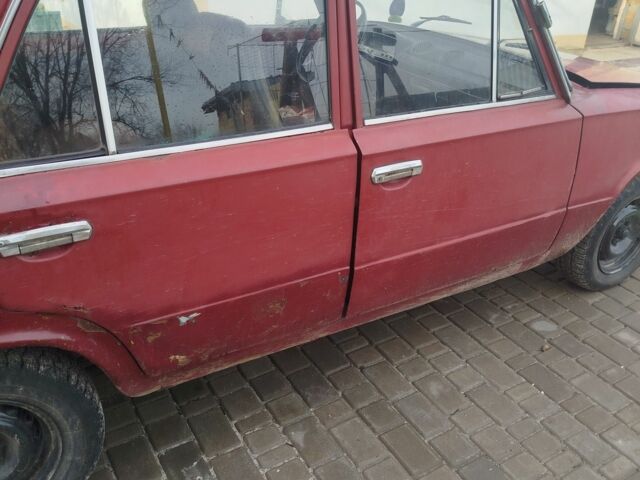 Красный ВАЗ 2101, объемом двигателя 0 л и пробегом 500 тыс. км за 402 $, фото 2 на Automoto.ua