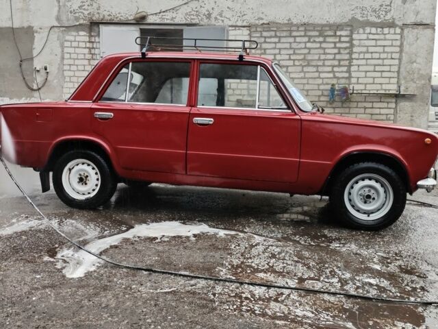 Красный ВАЗ 2101, объемом двигателя 0 л и пробегом 85 тыс. км за 1050 $, фото 1 на Automoto.ua