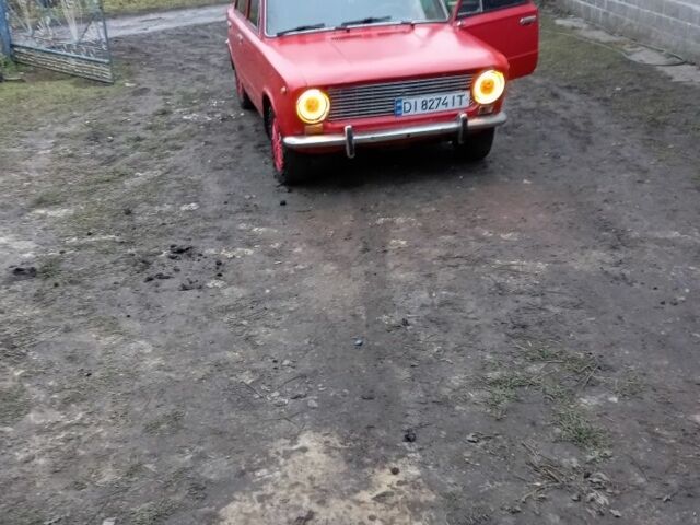 Красный ВАЗ 2101, объемом двигателя 1.2 л и пробегом 50 тыс. км за 650 $, фото 3 на Automoto.ua