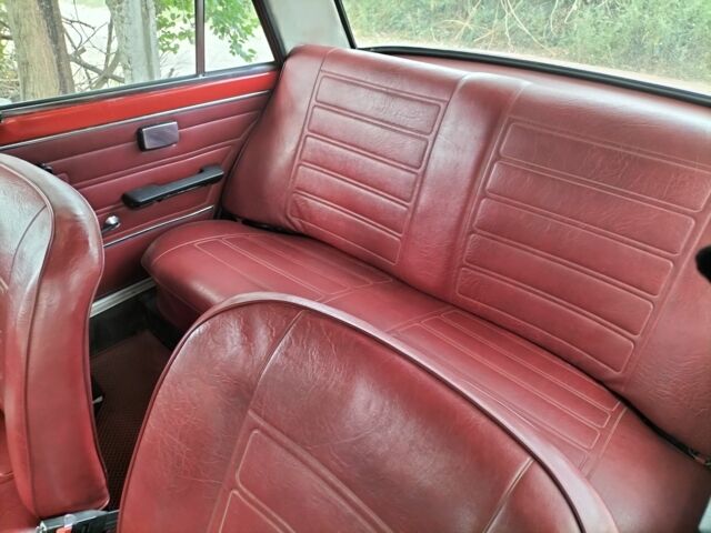 Красный ВАЗ 2101, объемом двигателя 0 л и пробегом 47 тыс. км за 2222 $, фото 7 на Automoto.ua