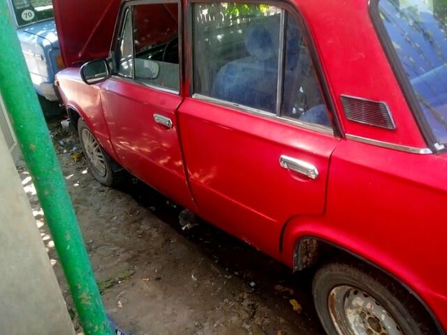 Красный ВАЗ 2101, объемом двигателя 1.1 л и пробегом 0 тыс. км за 600 $, фото 2 на Automoto.ua
