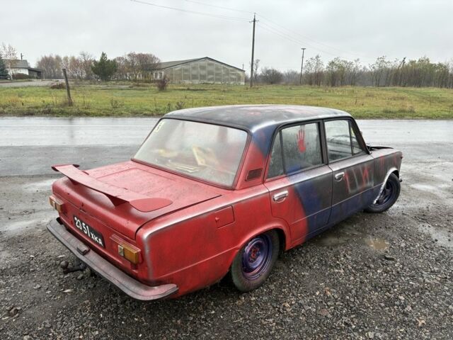 Красный ВАЗ 2101, объемом двигателя 1.6 л и пробегом 250 тыс. км за 800 $, фото 3 на Automoto.ua