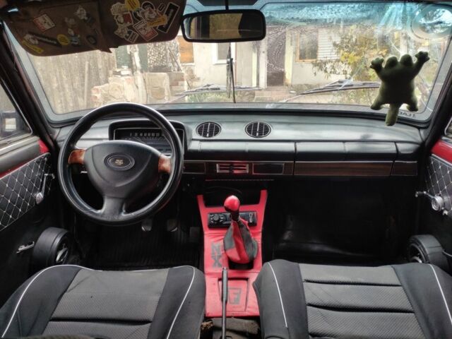 Красный ВАЗ 2101, объемом двигателя 0 л и пробегом 100 тыс. км за 335 $, фото 4 на Automoto.ua