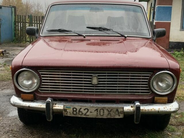 Красный ВАЗ 2101, объемом двигателя 1.2 л и пробегом 100 тыс. км за 360 $, фото 1 на Automoto.ua