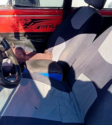 Красный ВАЗ 2101, объемом двигателя 13 л и пробегом 0 тыс. км за 380 $, фото 3 на Automoto.ua