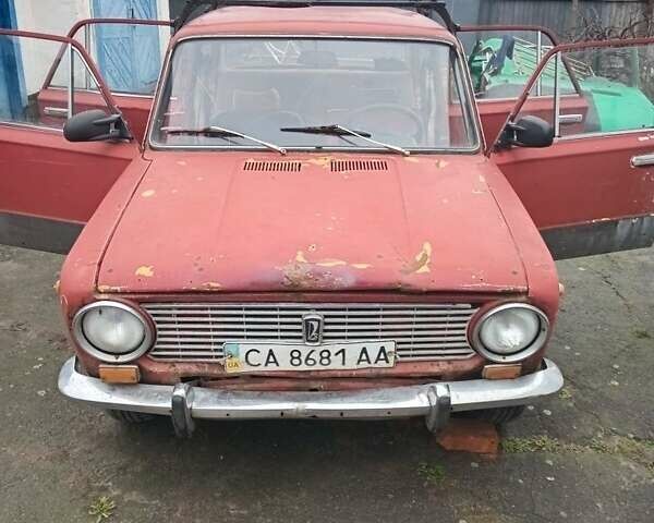 Червоний ВАЗ 2101, об'ємом двигуна 1 л та пробігом 500 тис. км за 214 $, фото 4 на Automoto.ua
