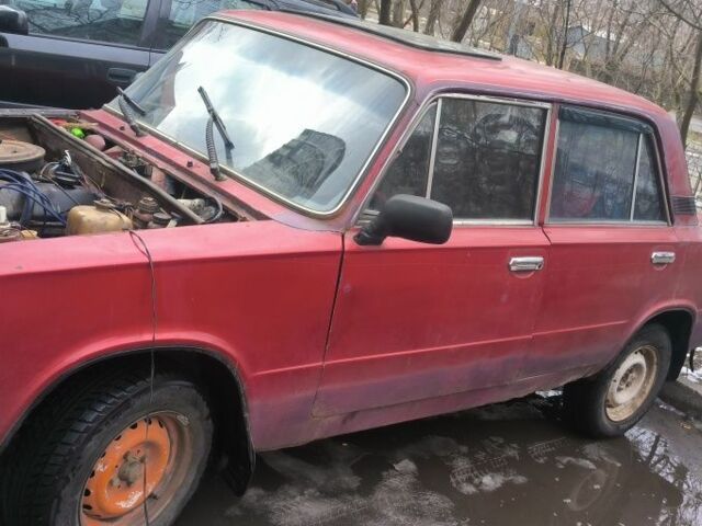 Червоний ВАЗ 2101, об'ємом двигуна 1.6 л та пробігом 500 тис. км за 500 $, фото 1 на Automoto.ua