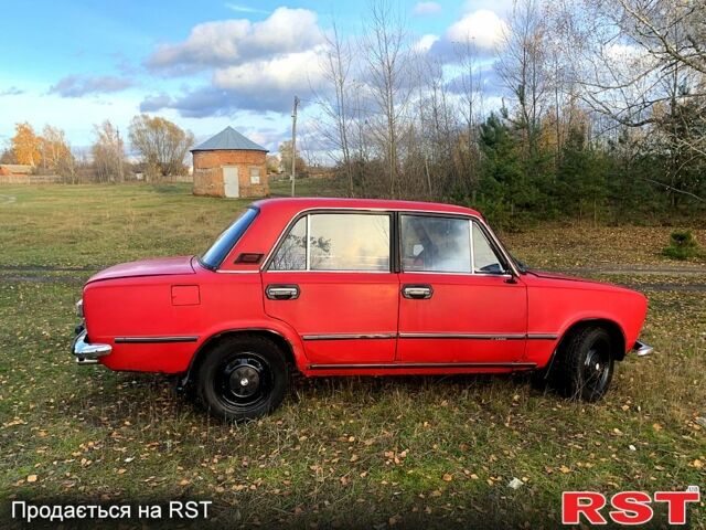 Красный ВАЗ 2101, объемом двигателя 1.3 л и пробегом 230 тыс. км за 590 $, фото 4 на Automoto.ua