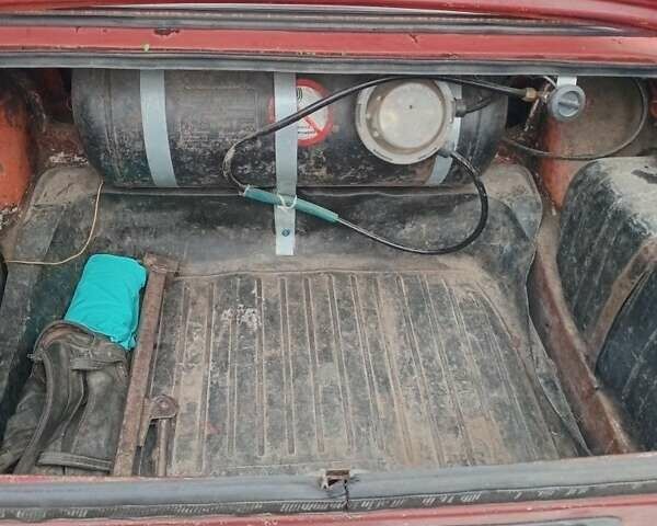 Червоний ВАЗ 2101, об'ємом двигуна 1 л та пробігом 500 тис. км за 214 $, фото 2 на Automoto.ua