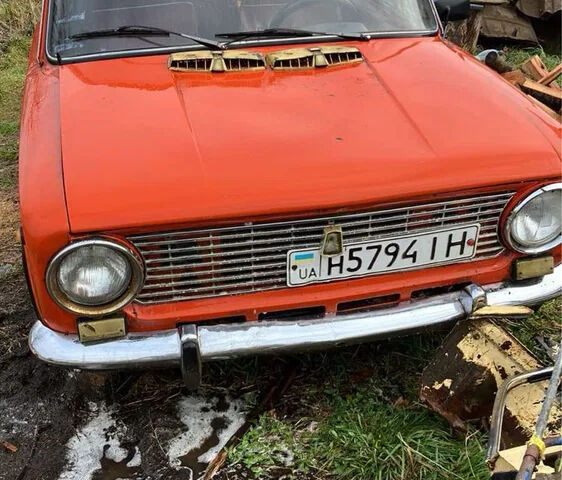 Красный ВАЗ 2101, объемом двигателя 1.3 л и пробегом 80 тыс. км за 143 $, фото 2 на Automoto.ua