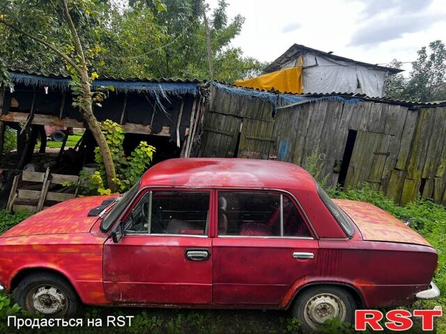 Красный ВАЗ 2101, объемом двигателя 1.2 л и пробегом 287 тыс. км за 375 $, фото 1 на Automoto.ua