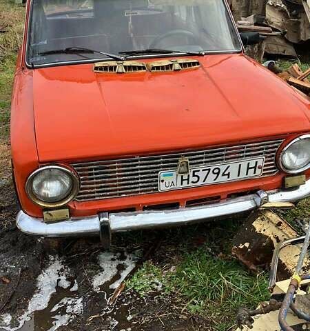 Красный ВАЗ 2101, объемом двигателя 1.3 л и пробегом 80 тыс. км за 233 $, фото 1 на Automoto.ua