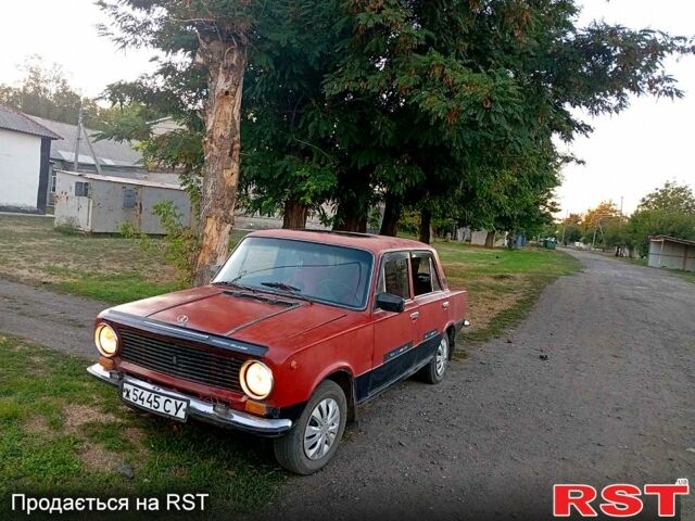Красный ВАЗ 2101, объемом двигателя 1.5 л и пробегом 0 тыс. км за 300 $, фото 3 на Automoto.ua
