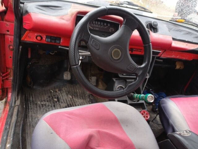 Красный ВАЗ 2101, объемом двигателя 0 л и пробегом 100 тыс. км за 263 $, фото 4 на Automoto.ua