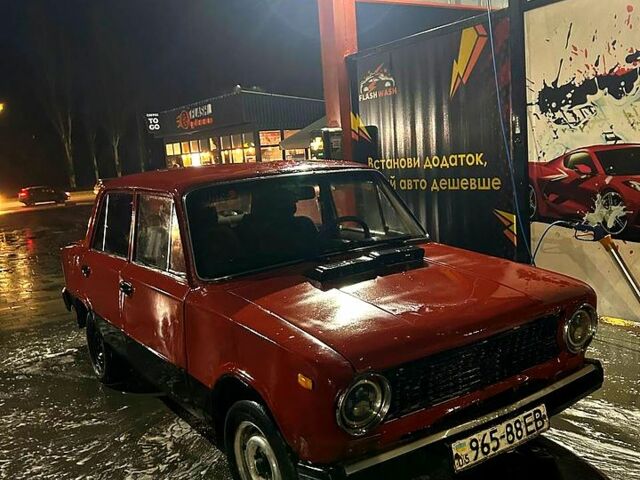 Красный ВАЗ 2101, объемом двигателя 1.3 л и пробегом 303 тыс. км за 350 $, фото 4 на Automoto.ua