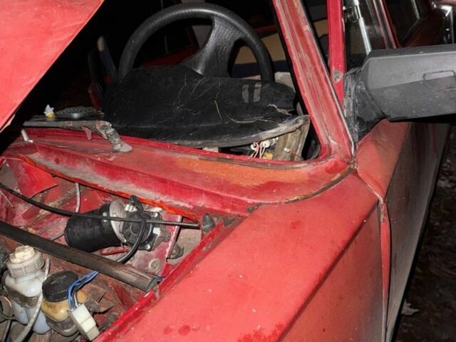 Красный ВАЗ 2101, объемом двигателя 0 л и пробегом 3 тыс. км за 237 $, фото 5 на Automoto.ua