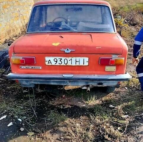 ВАЗ 2101 1979 в Николаеве на Automoto.ua Красный ВАЗ 2101, объемом двигателя 1.3 л и пробегом 200 тыс. км за 750 $, фото 2 на Automoto.ua