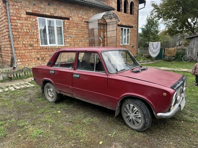 Красный ВАЗ 2101, объемом двигателя 0 л и пробегом 3 тыс. км за 500 $, фото 2 на Automoto.ua