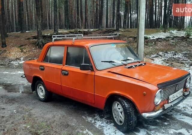 Красный ВАЗ 2101, объемом двигателя 1.3 л и пробегом 76 тыс. км за 650 $, фото 9 на Automoto.ua