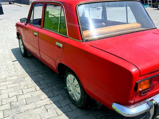 ВАЗ 2101 1979 в Теребовле на Automoto.ua Красный ВАЗ 2101, объемом двигателя 1.3 л и пробегом 123 тыс. км за 600 $, фото 3 на Automoto.ua