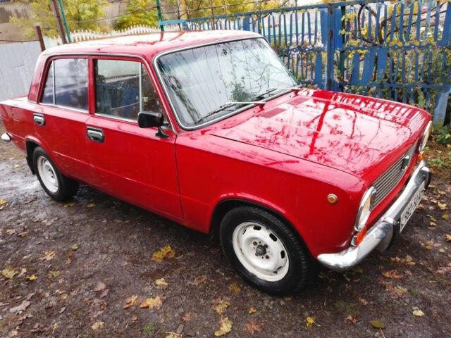 ВАЗ 2101 1979 в Томаковка на Automoto.ua Красный ВАЗ 2101, объемом двигателя 0 л и пробегом 1000 тыс. км за 594 $, фото 1 на Automoto.ua
