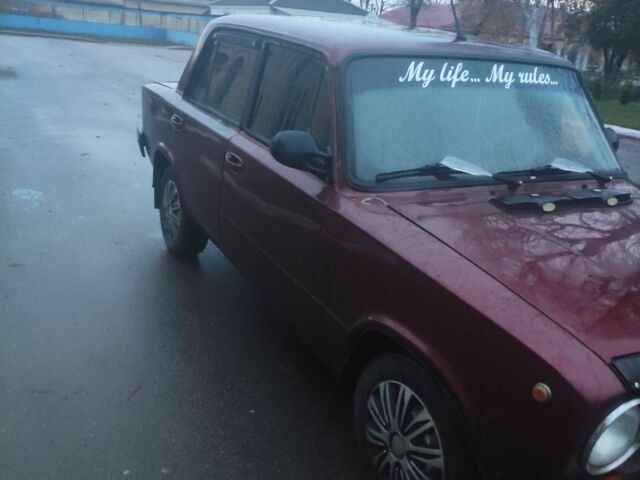 Червоний ВАЗ 2101, об'ємом двигуна 0 л та пробігом 200 тис. км за 650 $, фото 2 на Automoto.ua