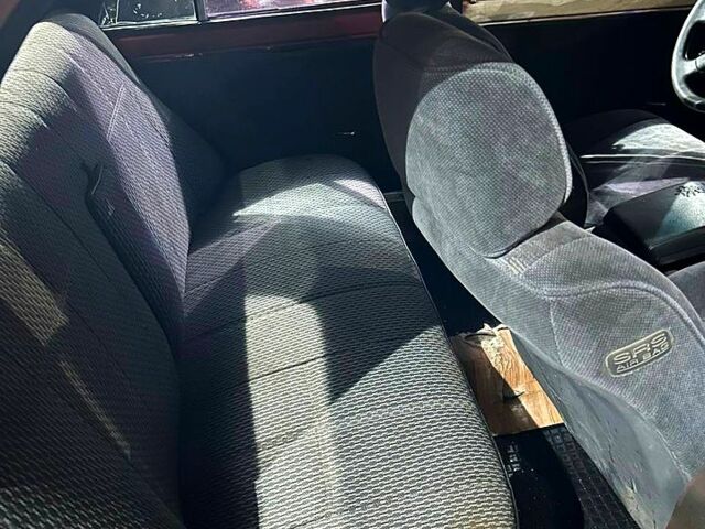 Красный ВАЗ 2101, объемом двигателя 1.3 л и пробегом 303 тыс. км за 350 $, фото 1 на Automoto.ua