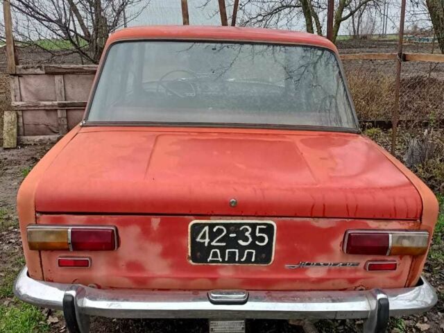 Красный ВАЗ 2101, объемом двигателя 1.2 л и пробегом 5 тыс. км за 378 $, фото 3 на Automoto.ua