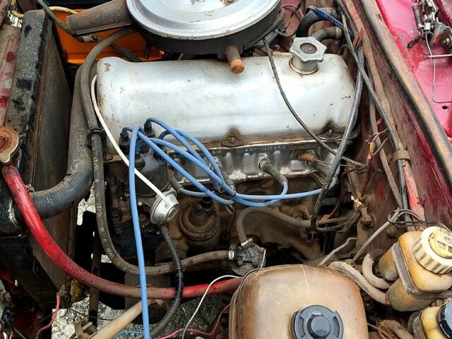 Красный ВАЗ 2101, объемом двигателя 1.6 л и пробегом 300 тыс. км за 300 $, фото 6 на Automoto.ua