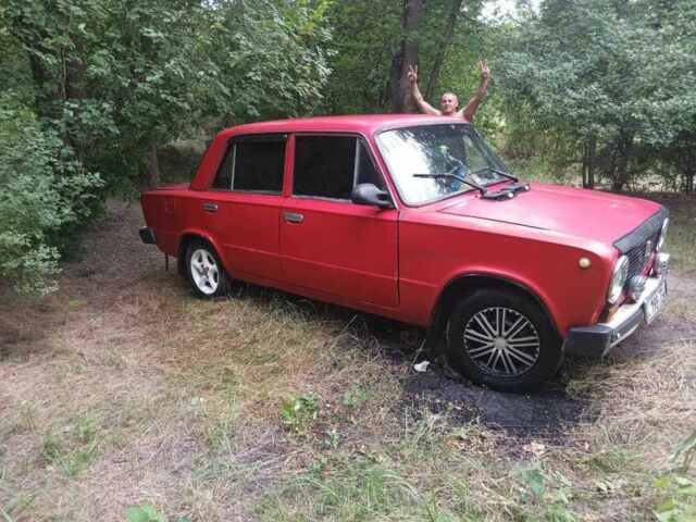 Красный ВАЗ 2101, объемом двигателя 1.3 л и пробегом 3 тыс. км за 521 $, фото 3 на Automoto.ua