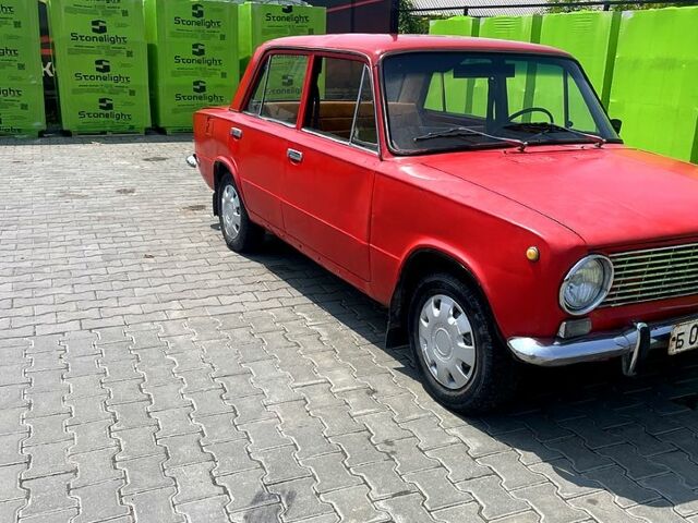 ВАЗ 2101 1979 в Теребовле на Automoto.ua Красный ВАЗ 2101, объемом двигателя 1.3 л и пробегом 123 тыс. км за 600 $, фото 1 на Automoto.ua