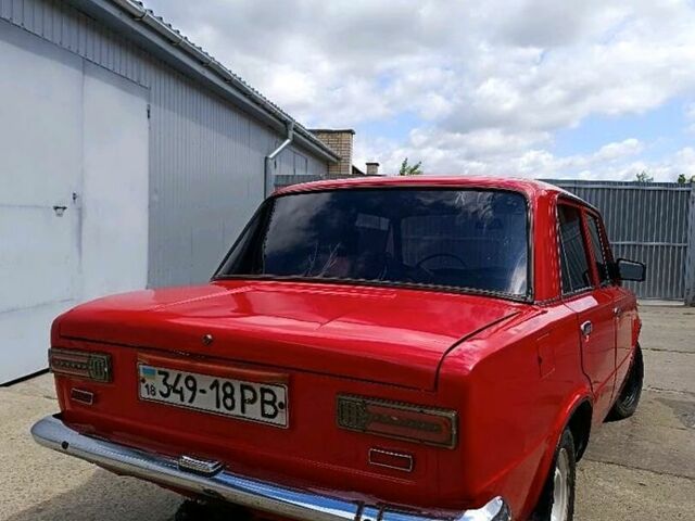 Красный ВАЗ 2101, объемом двигателя 1.2 л и пробегом 400 тыс. км за 600 $, фото 1 на Automoto.ua