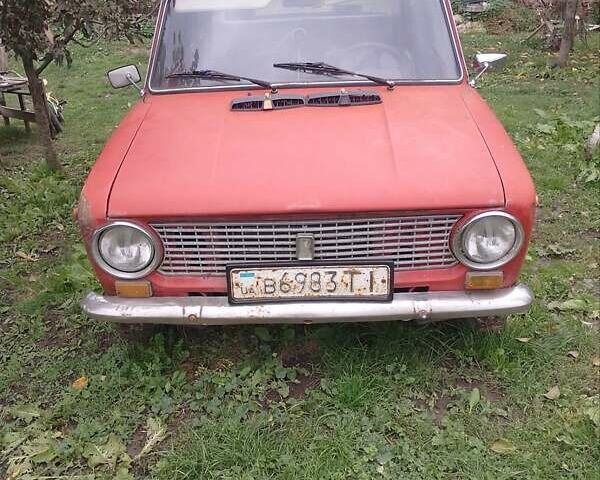 ВАЗ 2101 1980 в Теребовле на Automoto.ua Красный ВАЗ 2101, объемом двигателя 1.3 л и пробегом 60 тыс. км за 350 $, фото 2 на Automoto.ua