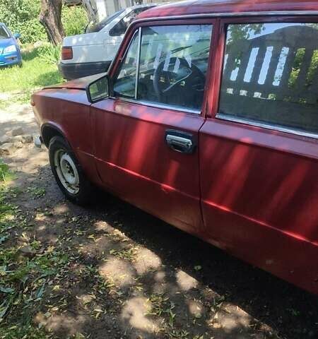 Красный ВАЗ 2101, объемом двигателя 1.29 л и пробегом 100 тыс. км за 550 $, фото 2 на Automoto.ua