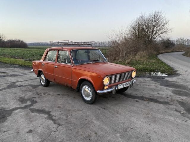 Красный ВАЗ 2101, объемом двигателя 1.2 л и пробегом 156 тыс. км за 450 $, фото 1 на Automoto.ua