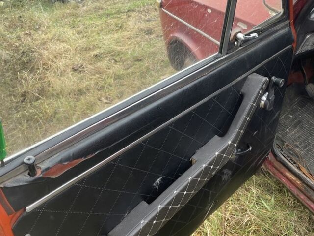 Красный ВАЗ 2101, объемом двигателя 1.3 л и пробегом 200 тыс. км за 286 $, фото 6 на Automoto.ua