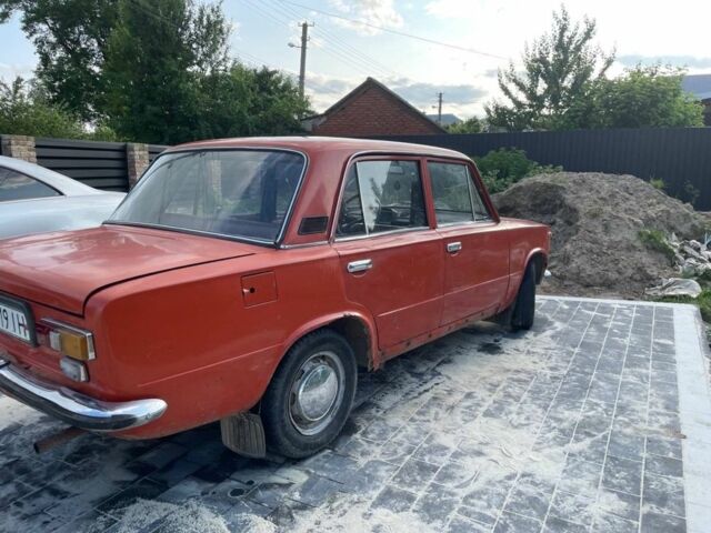Красный ВАЗ 2101, объемом двигателя 1.3 л и пробегом 3 тыс. км за 340 $, фото 6 на Automoto.ua