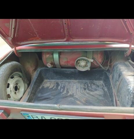 ВАЗ 2101 1980 в Кропивницком (Кировограде) на Automoto.ua Красный ВАЗ 2101, объемом двигателя 1.2 л и пробегом 84 тыс. км за 502 $, фото 10 на Automoto.ua